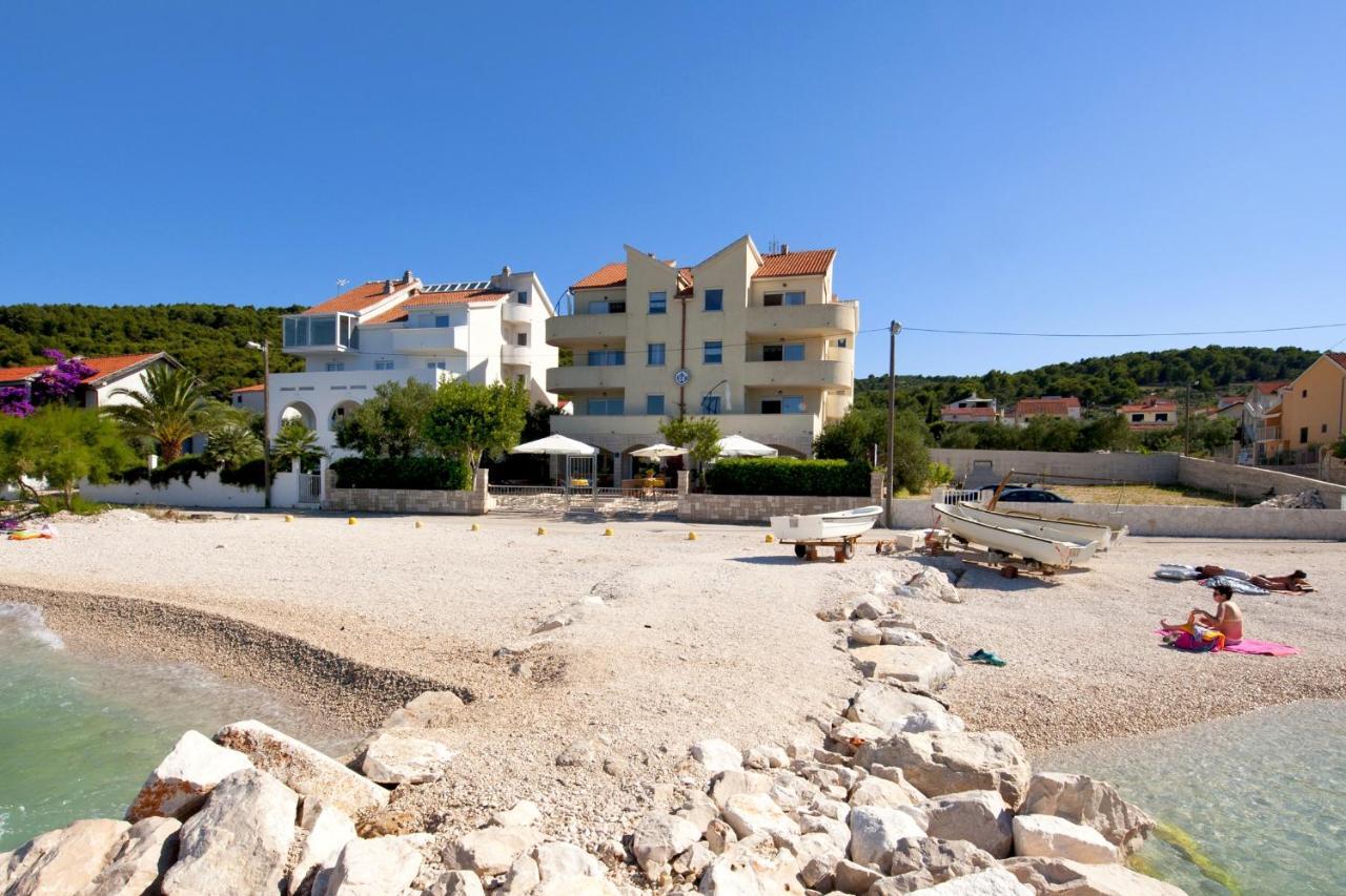 Apartments By The Sea Slatine, Ciovo - 10435 Extérieur photo
