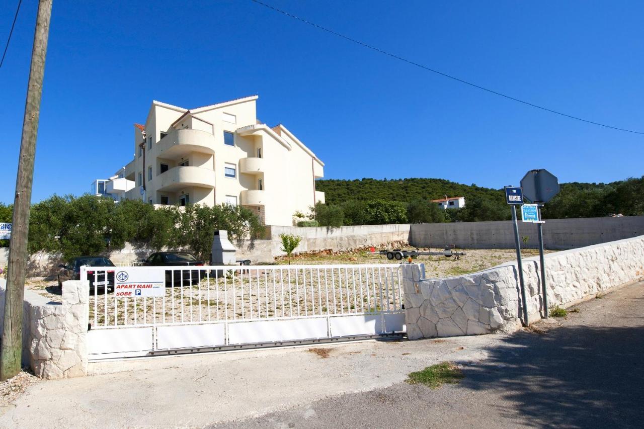 Apartments By The Sea Slatine, Ciovo - 10435 Extérieur photo